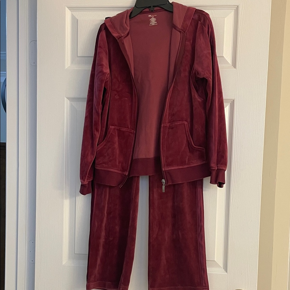 St John’s Bay Maroon Velour Set